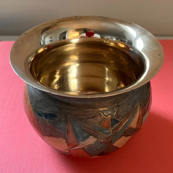Vintage Little Brass Pot Embossed with Abstract Geometric Shapes - Picture 8 of 9